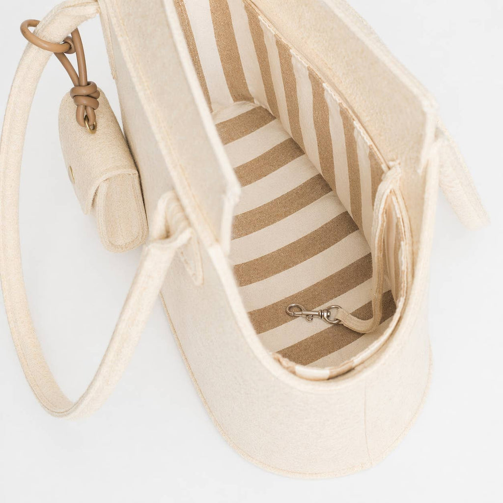 Noëlle | Structured Felt Pet Carrier
